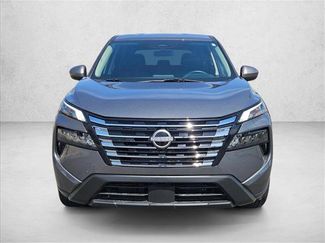 Used 2025 Nissan Rogue SV FWD video 2