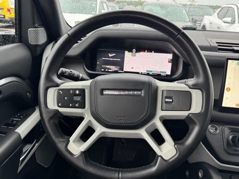 Used 2024 Land Rover Defender 130 X-Dynamic SE AWD/4WD image 14