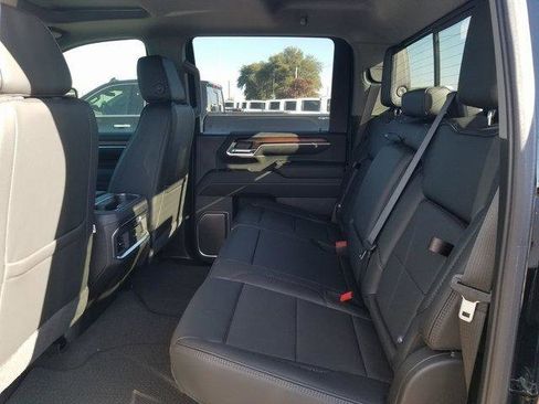 New 2025 GMC Sierra 2500 Denali w/ Denali Reserve Package image 9