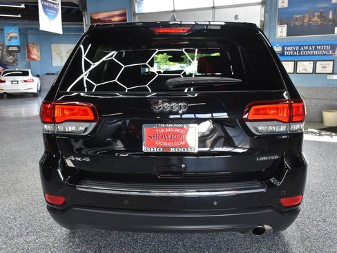 Used 2021 Jeep Grand Cherokee Limited AWD/4WD image 4