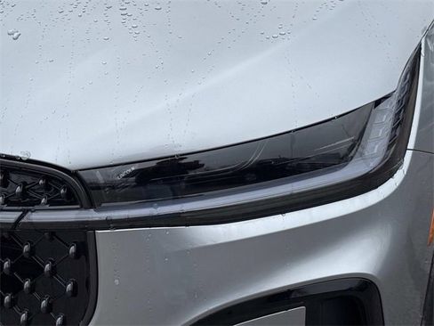 New 2026 Lincoln Nautilus Reserve w/ Jet Appearance Package image 10