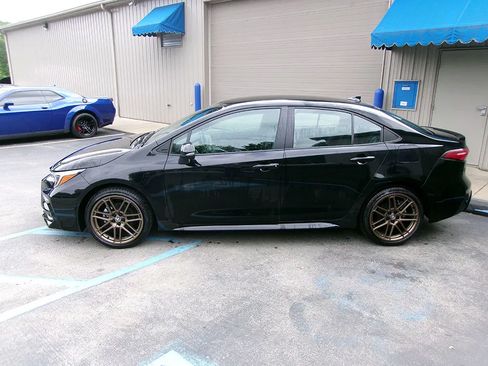 Used 2024 Toyota Corolla Sedan w/ SE Convenience Package FWD image 3