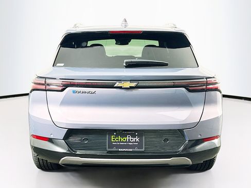 Used 2025 Chevrolet Equinox EV LT FWD image 7