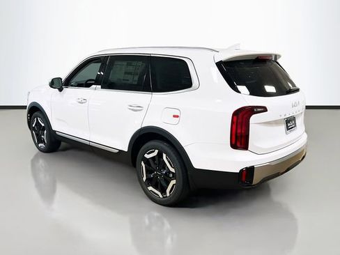 New 2025 Kia Telluride S image 5
