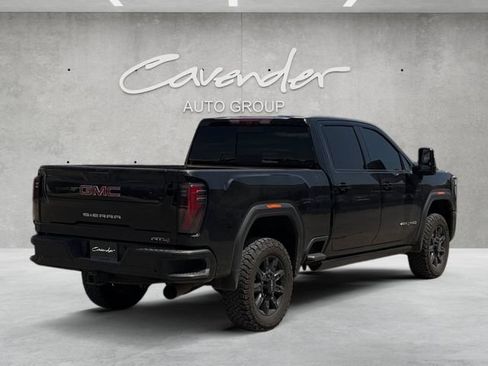 Used 2025 GMC Sierra 2500 AT4 w/ AT4 Premium Plus Package AWD/4WD image 16