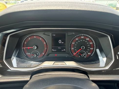 Used 2019 Volkswagen Jetta GLI FWD image 2