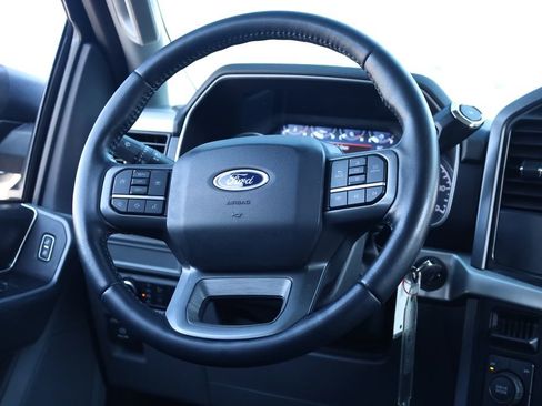 Used 2022 Ford F150 XLT w/ Equipment Group 301A Mid image 5