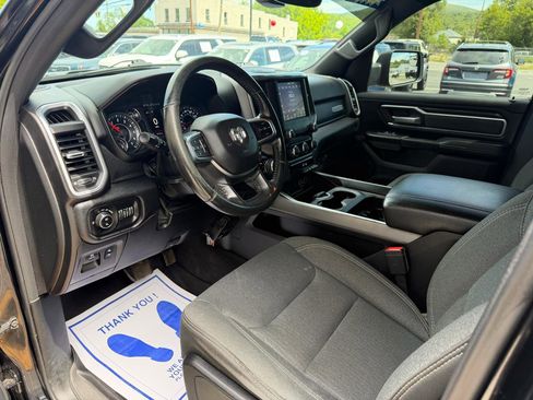 Used 2019 RAM 1500 Big Horn AWD/4WD image 11