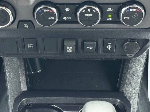 Certified 2023 Toyota Tacoma TRD Sport image 39