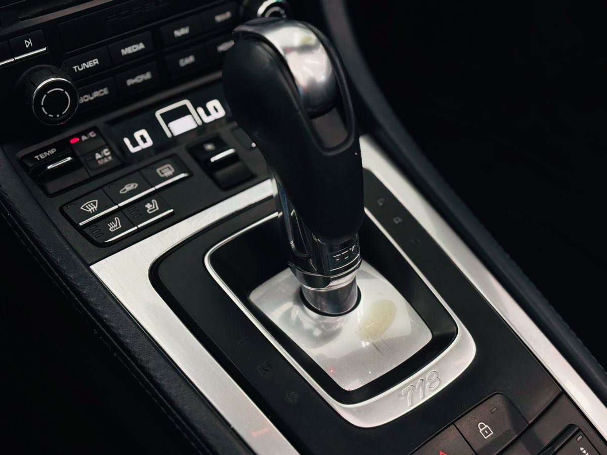 Used 2019 Porsche 718 Boxster RWD image 54