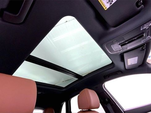 Certified 2025 Audi Q3 2.0T Premium image 22