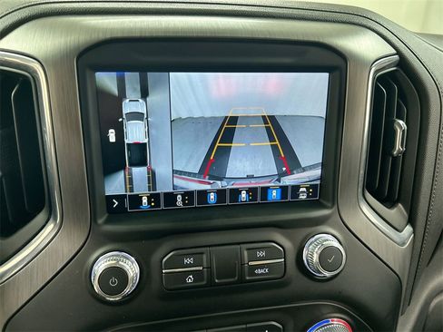 Used 2021 GMC Sierra 3500 Denali w/ Denali Black Diamond Edition image 15