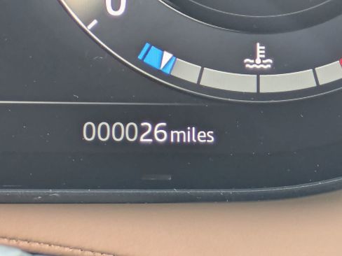 New 2026 Land Rover Range Rover Long Wheelbase SE image 11