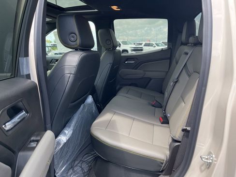 New 2026 Chevrolet Colorado ZR2 AWD/4WD image 9