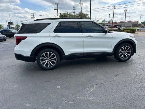 Used 2023 Ford Explorer ST-Line w/ Class IV Trailer Tow Package image 5