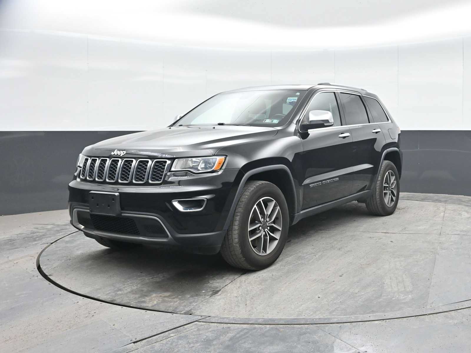 Used 2021 Jeep Grand Cherokee Limited w/ Trailer Tow Group IV AWD/4WD image 5