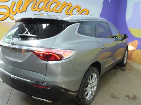 Used 2023 Buick Enclave Essence w/ Experience Buick Package AWD/4WD image 8