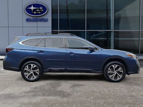 Certified 2021 Subaru Outback Limited image 8