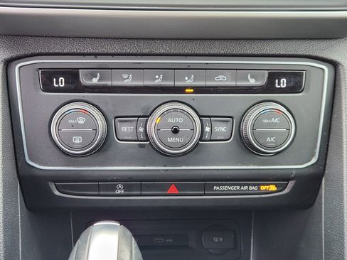 Certified 2021 Volkswagen Atlas SE image 22