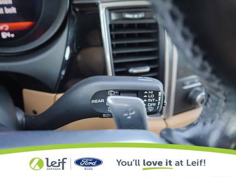 Used 2018 Porsche Macan image 20