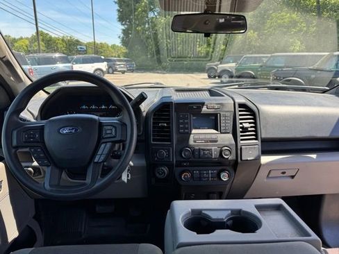 Used 2016 Ford F150 XL w/ Equipment Group 101A Mid AWD/4WD image 18