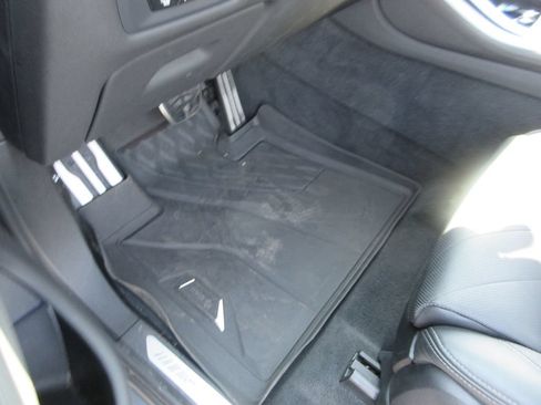 Used 2024 BMW X5 xDrive40i w/ M Sport Package AWD/4WD image 28