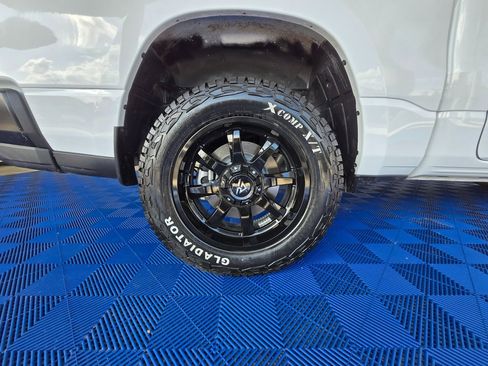 Used 2025 RAM 1500 Tradesman image 31