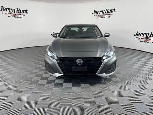 Used 2023 Nissan Altima 2.5 SL image 7