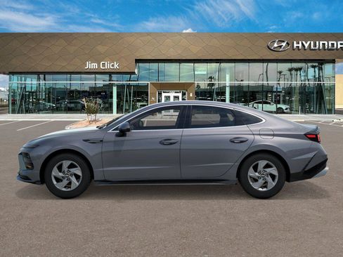 New 2026 Hyundai Sonata SE FWD image 3