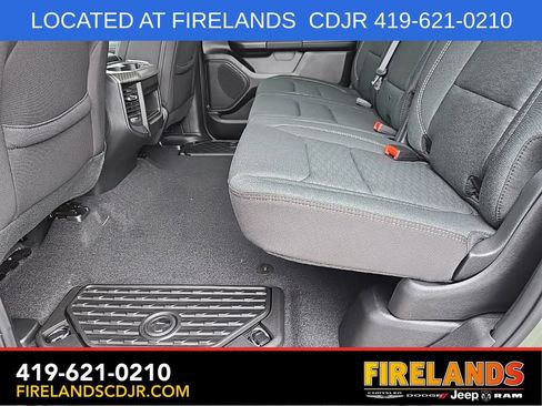 New 2026 RAM 1500 4x4 Crew Cab image 24