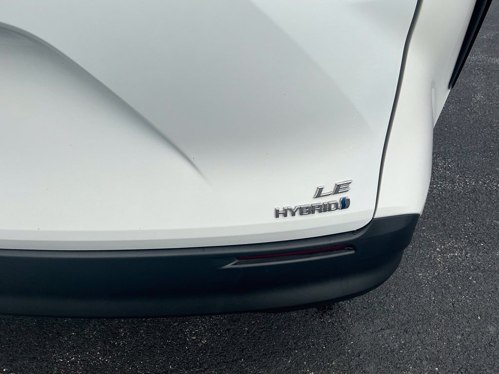 Used 2024 Toyota Sienna LE AWD/4WD image 29