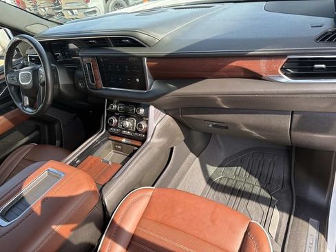 Certified 2023 GMC Yukon Denali Ultimate AWD/4WD image 17