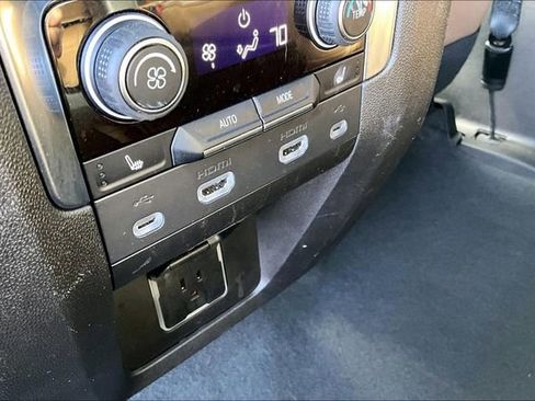 Used 2021 Chevrolet Tahoe Premier image 18