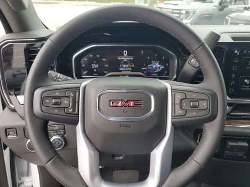 Used 2024 GMC Sierra 2500 SLE w/ SLE Convenience Package image 13