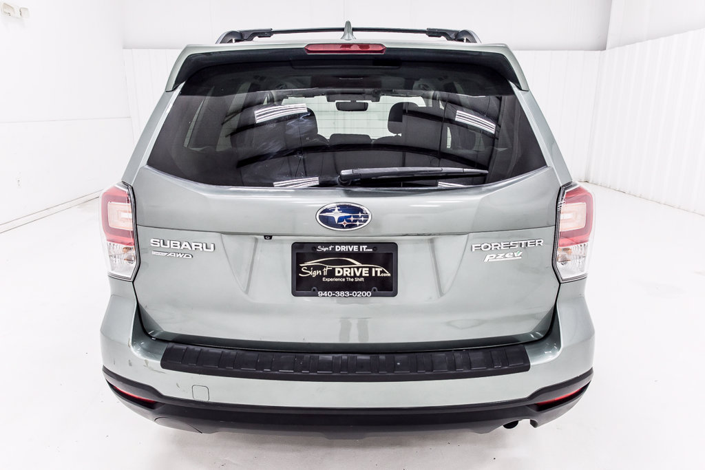 Used 2017 Subaru Forester 2.5i Premium AWD/4WD image 6