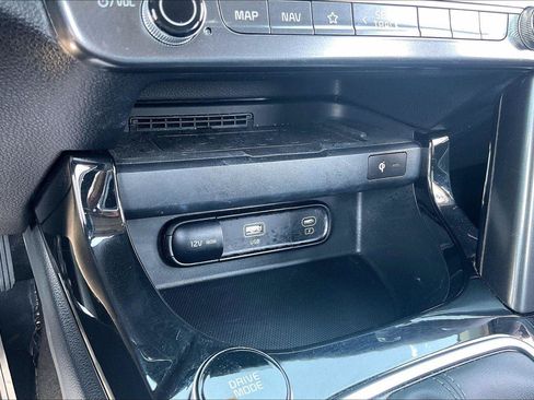 Used 2025 Kia Seltos SX AWD/4WD image 31