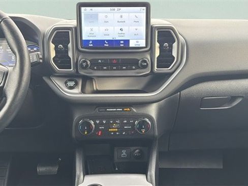 Certified 2022 Ford Bronco Sport Outer Banks w/ Tech Package image 18