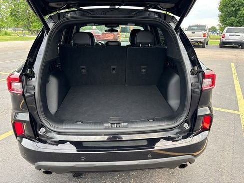 Used 2023 Ford Escape ST-Line w/ Tech Pack #1 AWD/4WD image 14