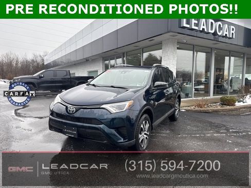 Used 2017 Toyota RAV4 LE image 1