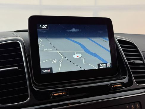 Used 2018 Mercedes-Benz GLS 450 4MATIC w/ Premium Package image 33