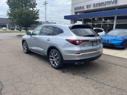 Certified 2023 Acura MDX SH-AWD w/ Technology Package image 10
