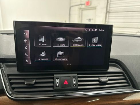 Used 2023 Audi Q5 2.0T Premium w/ Convenience Package AWD/4WD image 18