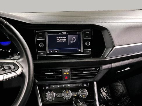 Used 2022 Volkswagen Jetta SE FWD image 7