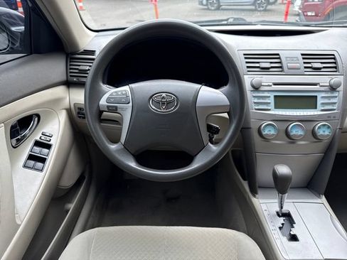 Used 2008 Toyota Camry LE FWD image 17