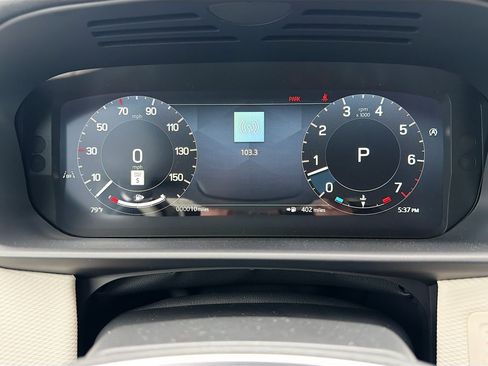 New 2026 Land Rover Discovery Limited Edition AWD/4WD image 42