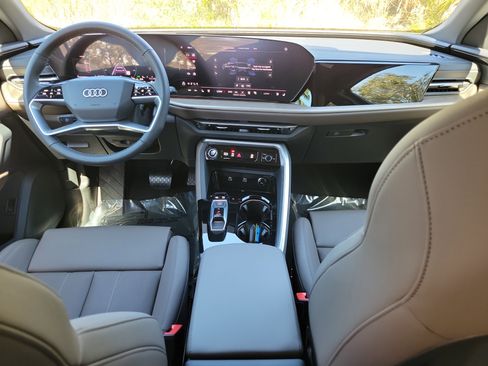 New 2025 Audi Q5 Premium Plus image 12