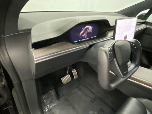 Used 2023 Tesla Model X AWD/4WD image 31