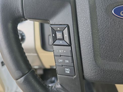 Used 2016 Ford Expedition EL XLT w/ Equipment Group 202A image 19