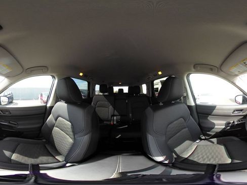 Used 2026 Nissan Pathfinder SV FWD image 44
