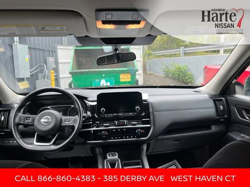 Certified 2025 Nissan Pathfinder SV AWD/4WD image 33
